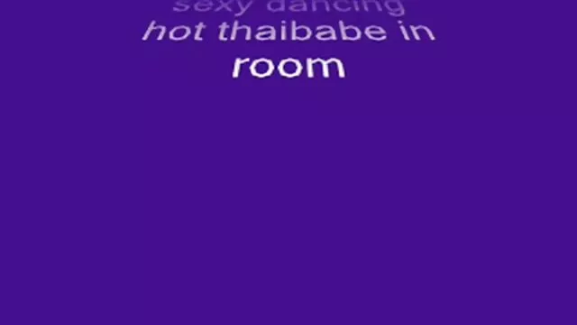 El chico cojiendome ami nuera saca su pene y la chica queda literalmente aturdida y, habiéndose roto un poco, comienza a manejarlo con su hábil boca y manos.