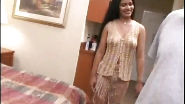 Polla irreal en la boca de una rubia nueras follando