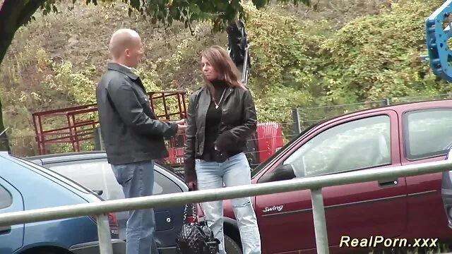 Profesora de música lesbiana madura sedujo a una joven estudiante suegras cojiendo yernos