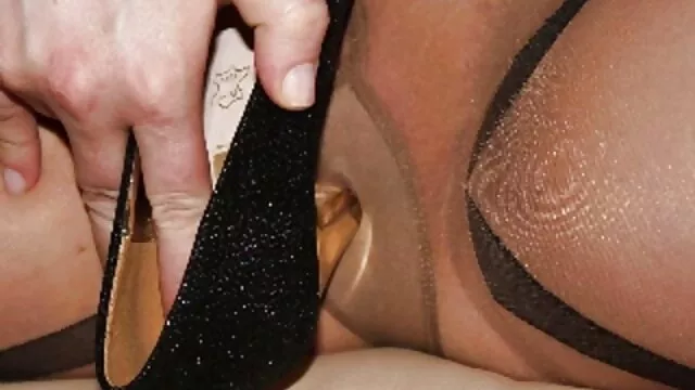 Un suegras culonas follando video bastante inusual en el que no una linda chica, sino un hombre musculoso que voluntariamente demostró su fuerte y seductor artilugio a la cámara.