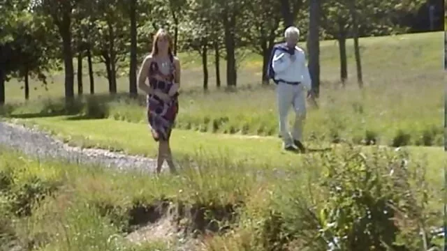 Secretaria se videos cojiendo con mi suegra folla a su jefe con un arnés