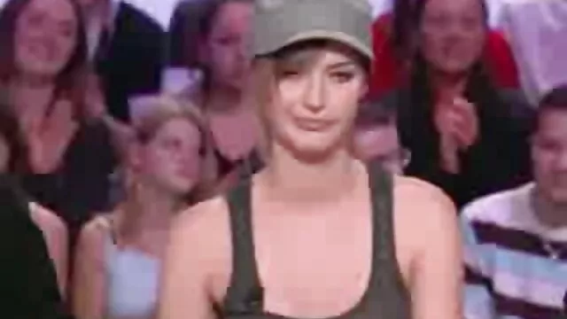 Maduros bisexuales acarician el coño y chupan el pene del suegras follando xxx macho