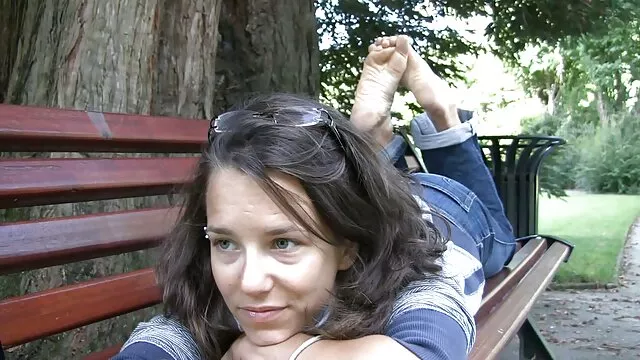 Jóvenes estudiantes rusos se saltan cogiendo con mi suegra videos las lecciones y follan en casa