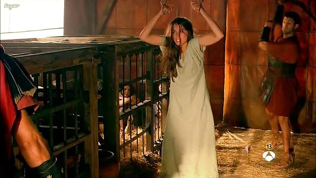 Tres tíos la suegra se folla al yerno en el camerino follan duro rubia