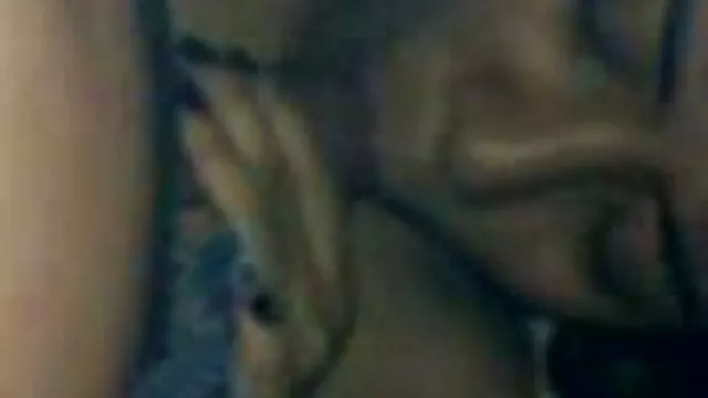 Un tipo joven y flaco se cojiendo con mi suegra y su hija folla a una mamá madura y gorda