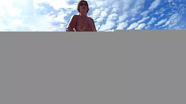 Gran polla gorda anal apretado de la yerno cojiendo con la suegra joven rubia Angie Koks