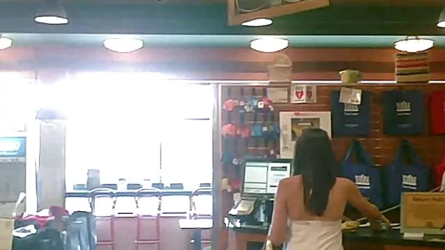 Una pareja casada filmó suegra se coje al yerno su sexo