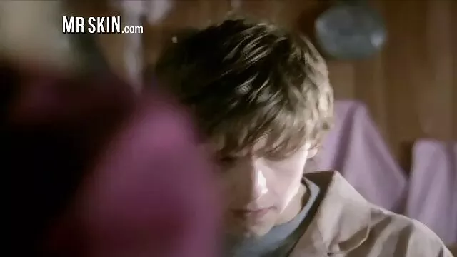 La morena Ryan Hunter se coje a su suegra xxx folla en el asiento trasero